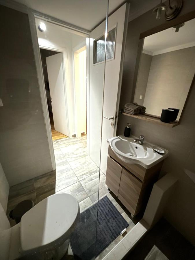 Olympic Hadrian Apartment Next To Acropolis أثينا المظهر الخارجي الصورة